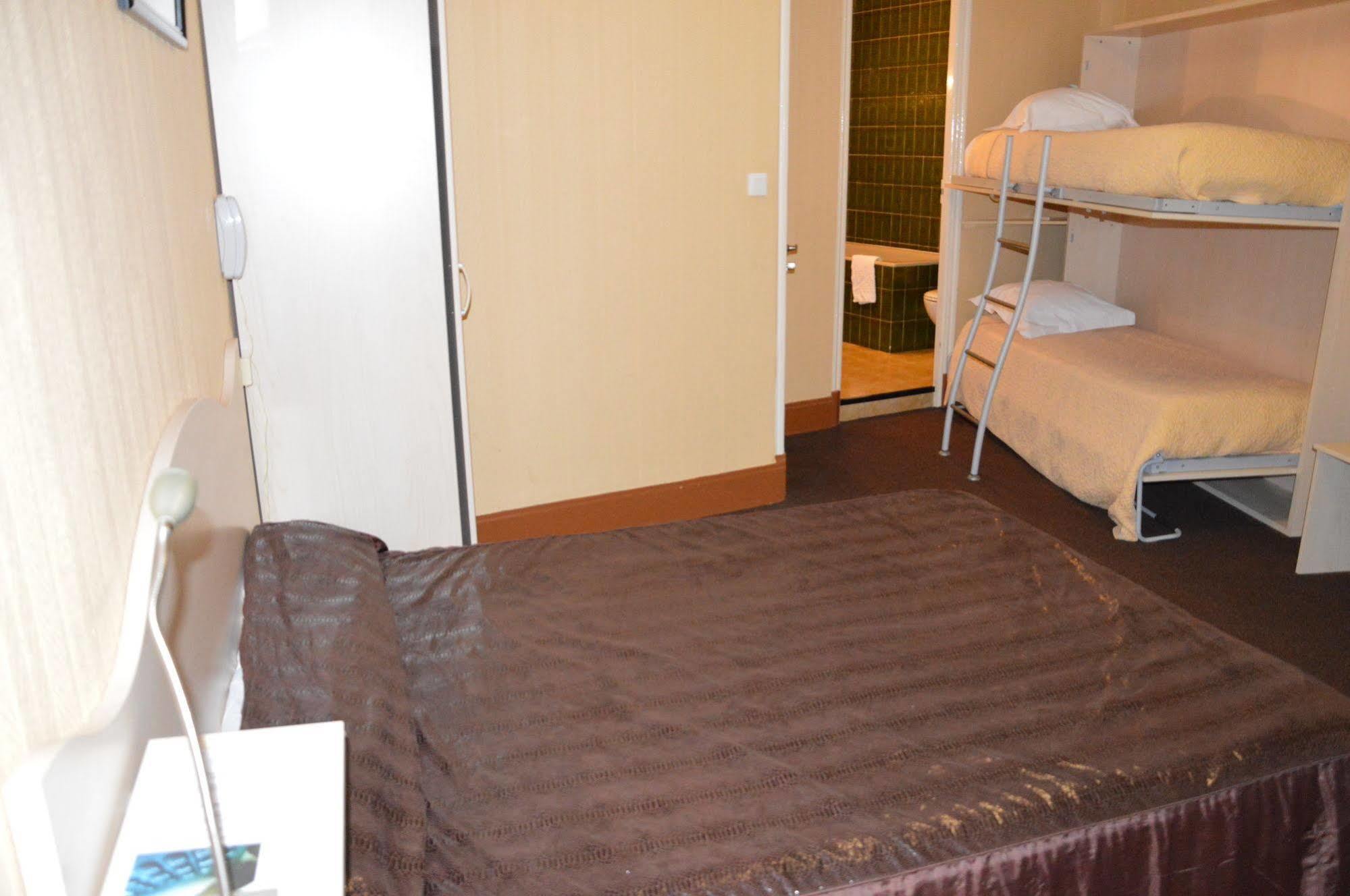 Hotel Au Chapon Fin Poitiers Luaran gambar